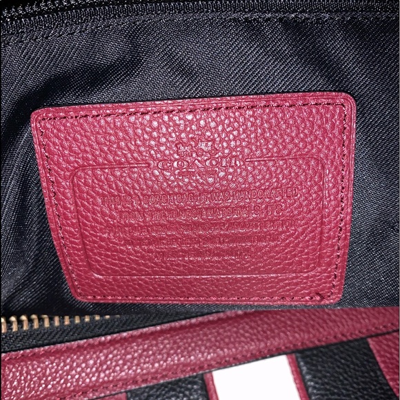 Coach Carryall - Picture 3 of 5